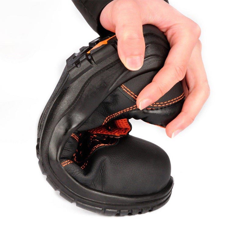 راهکارهایی برای نرم شدن کفش چرم